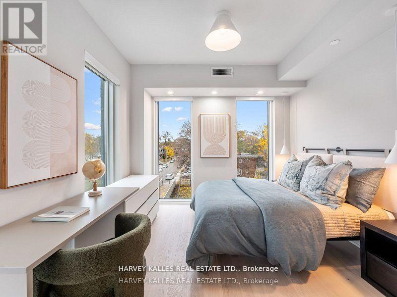 #610 8 MANOR ROAD W - 18