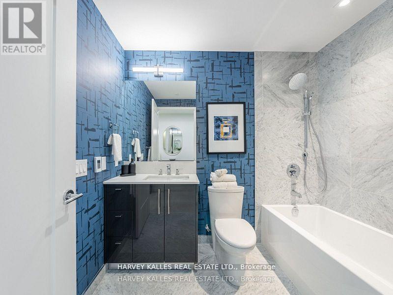 #610 8 MANOR ROAD W - 20