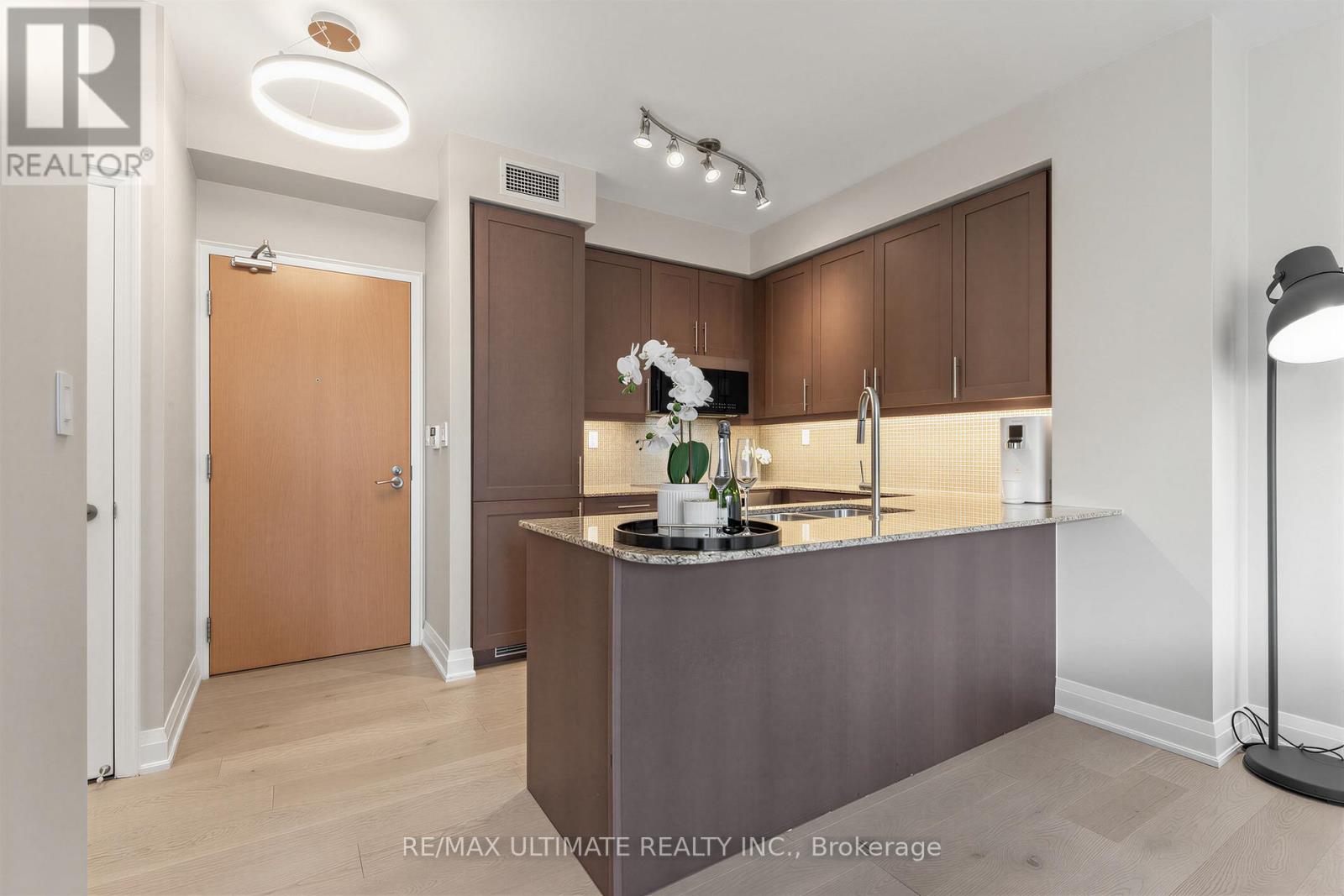 #603 1 BEDFORD ROAD - Image 5