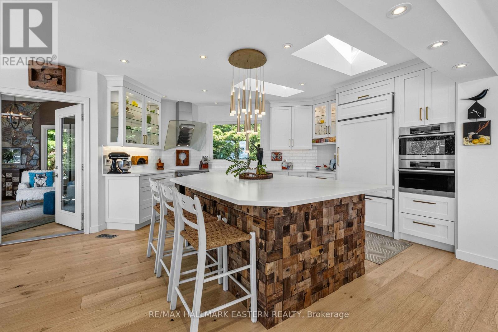 1052 TEDFORD LANE - 12