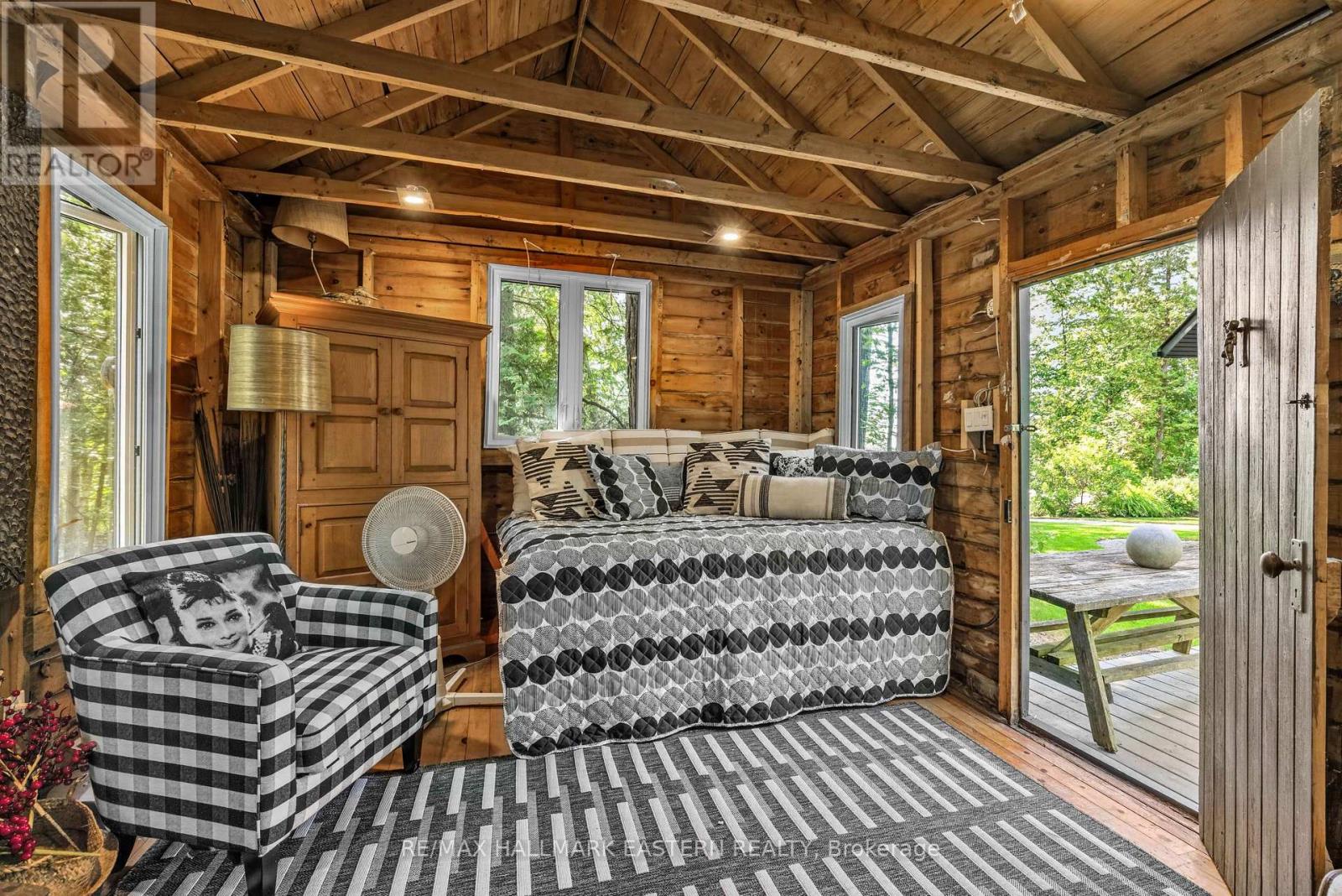 1052 TEDFORD LANE - 23