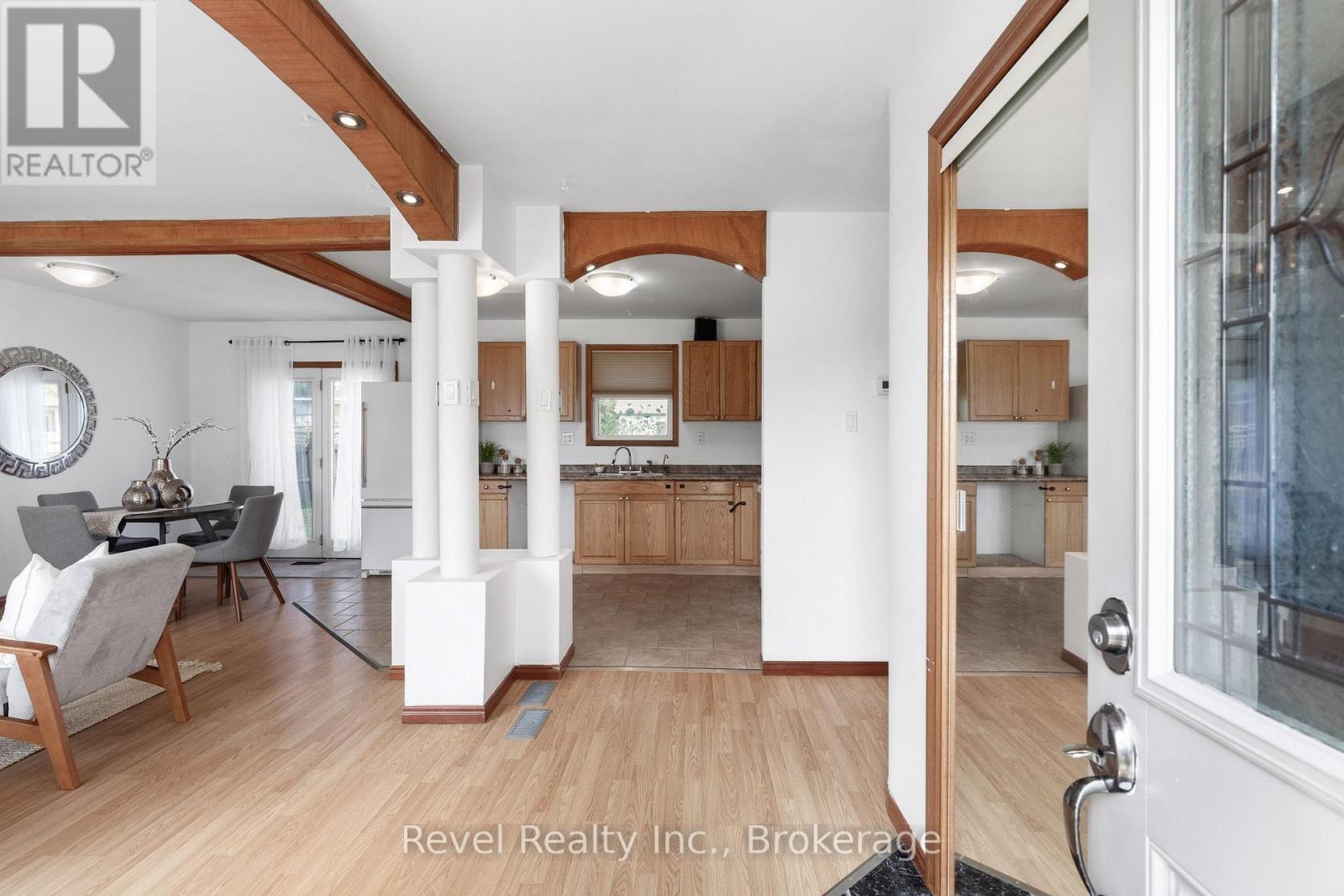 142 SANDERLING CRESCENT - 4