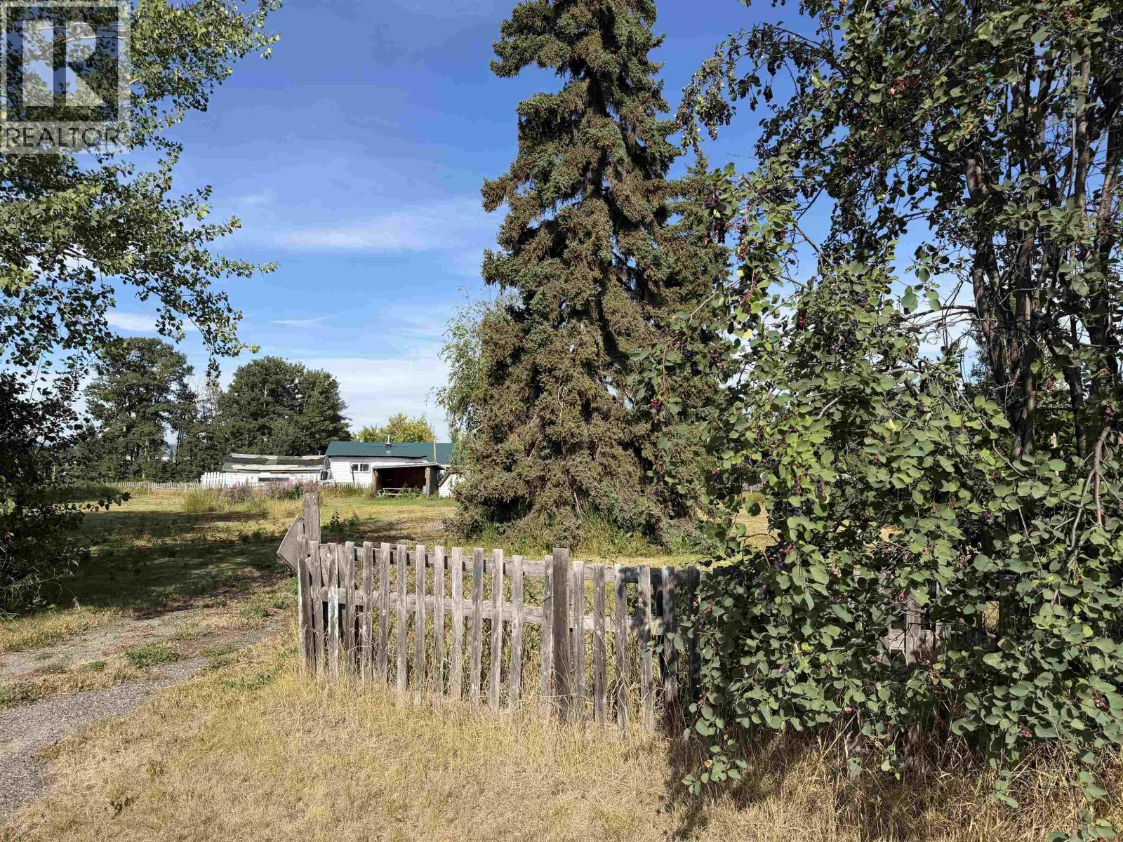 9 FRANCOIS DRIVE, Fraser Lake