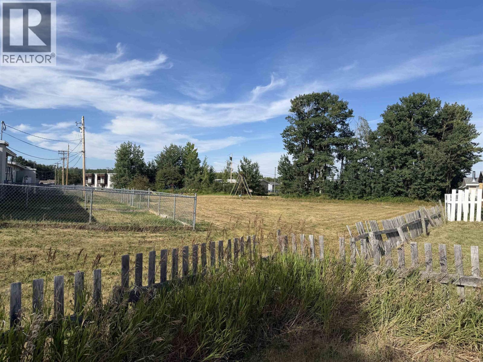 9 FRANCOIS DRIVE, Fraser Lake