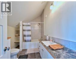 42015 Rr280, Hill Spring, AB T0K1W0 Photo 24