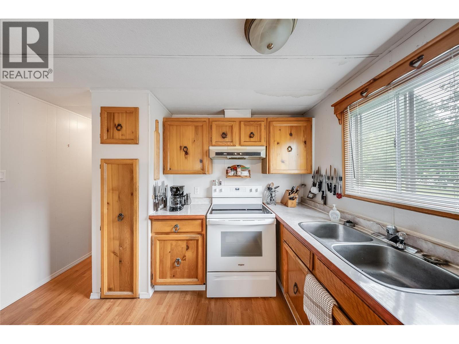304 103 Street - 56