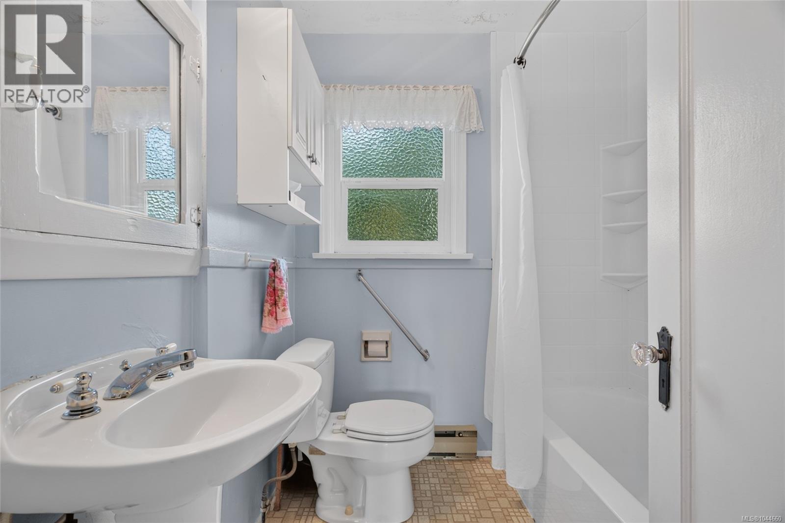 146 MEDANA St - Image 19
