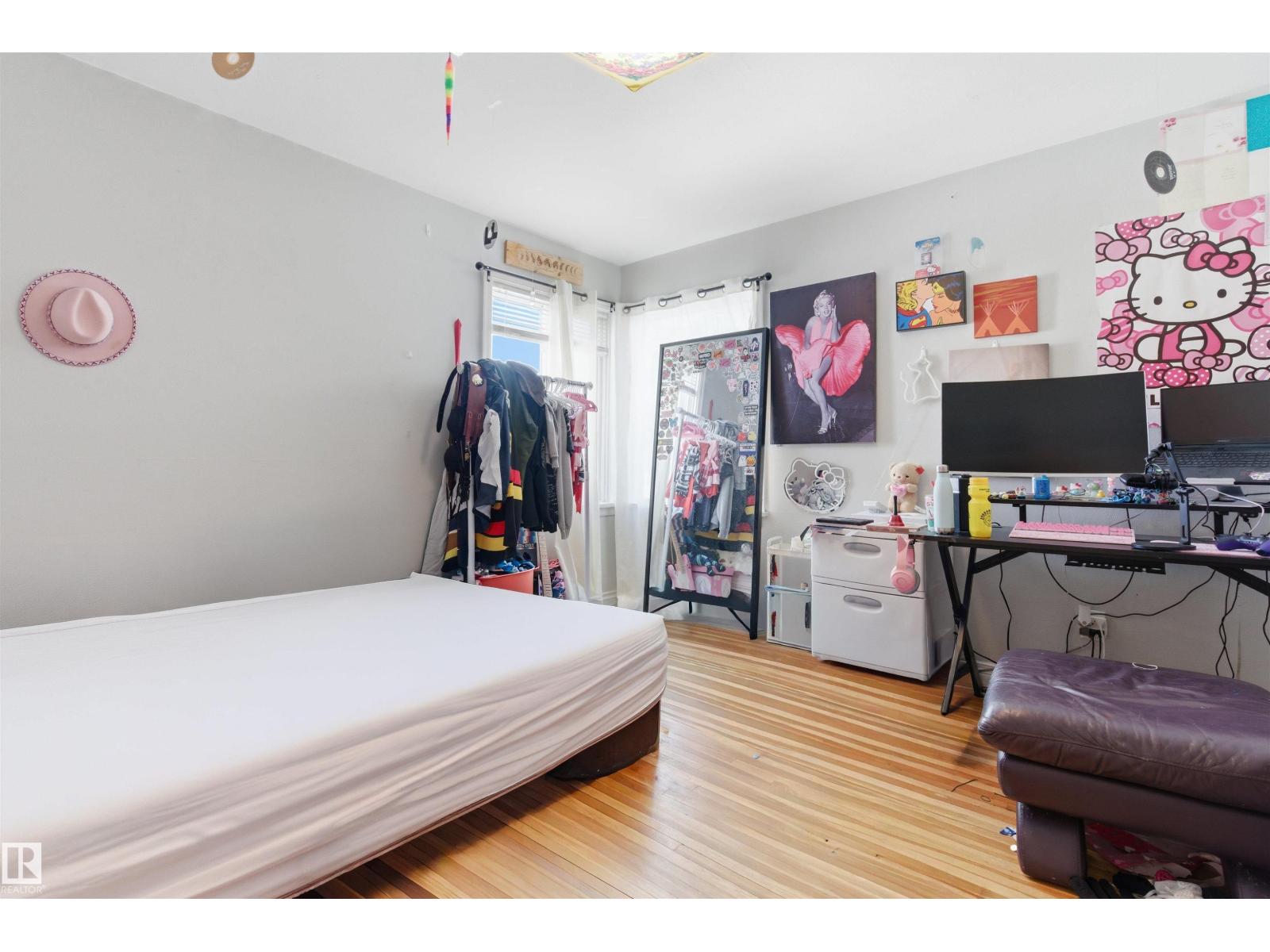 12758 117 ST NW - 8