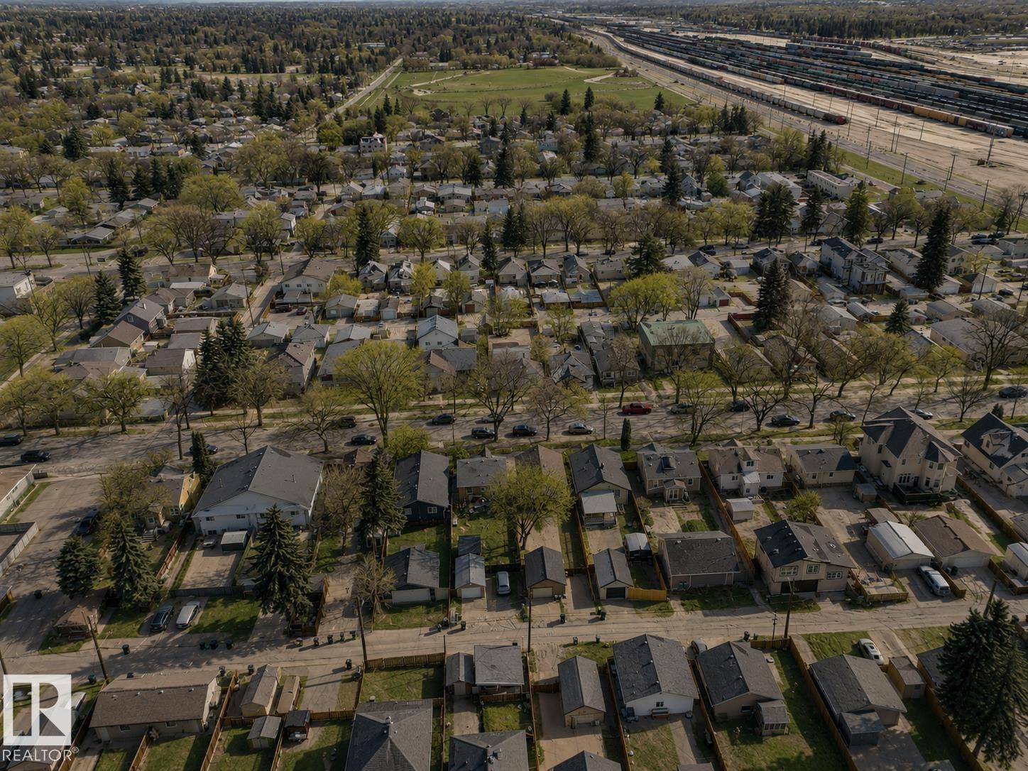 12758 117 ST NW - 15