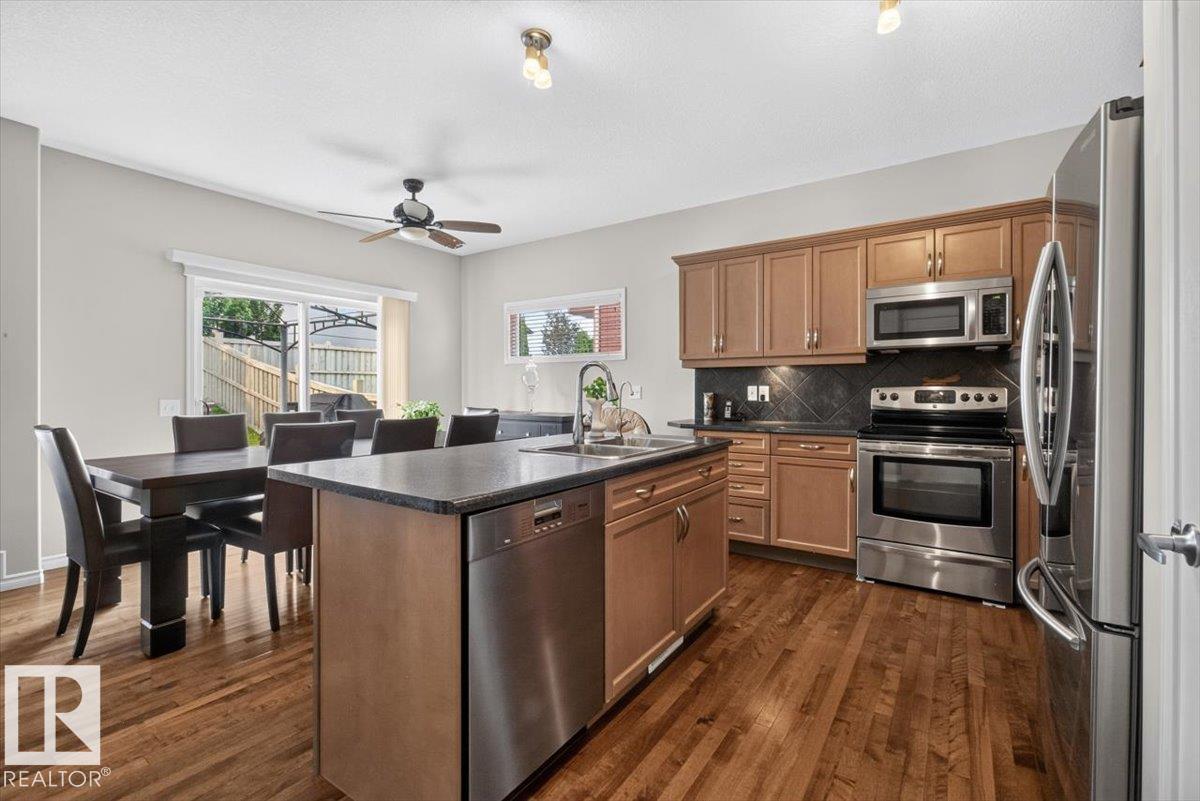 74 EVERITT DR N - 11