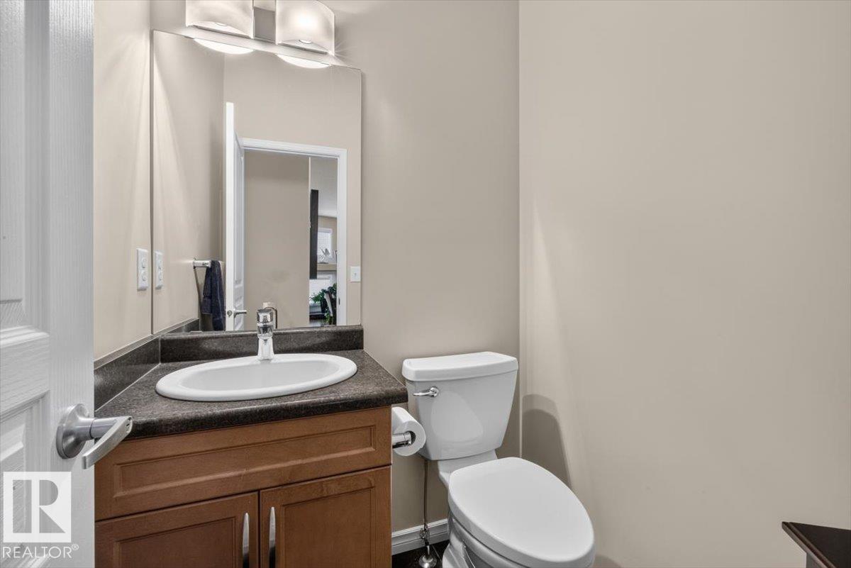 74 EVERITT DR N - 23
