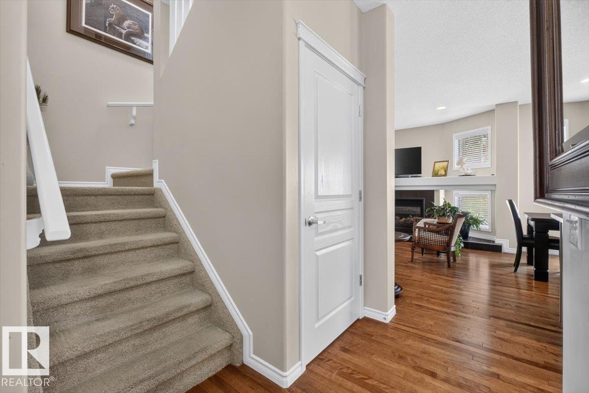74 EVERITT DR N - 25