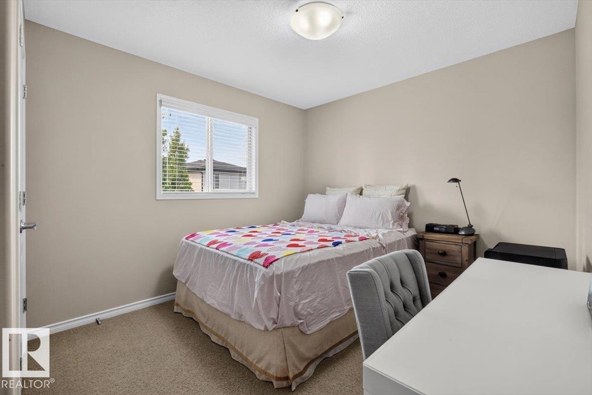 74 EVERITT DR N - 34