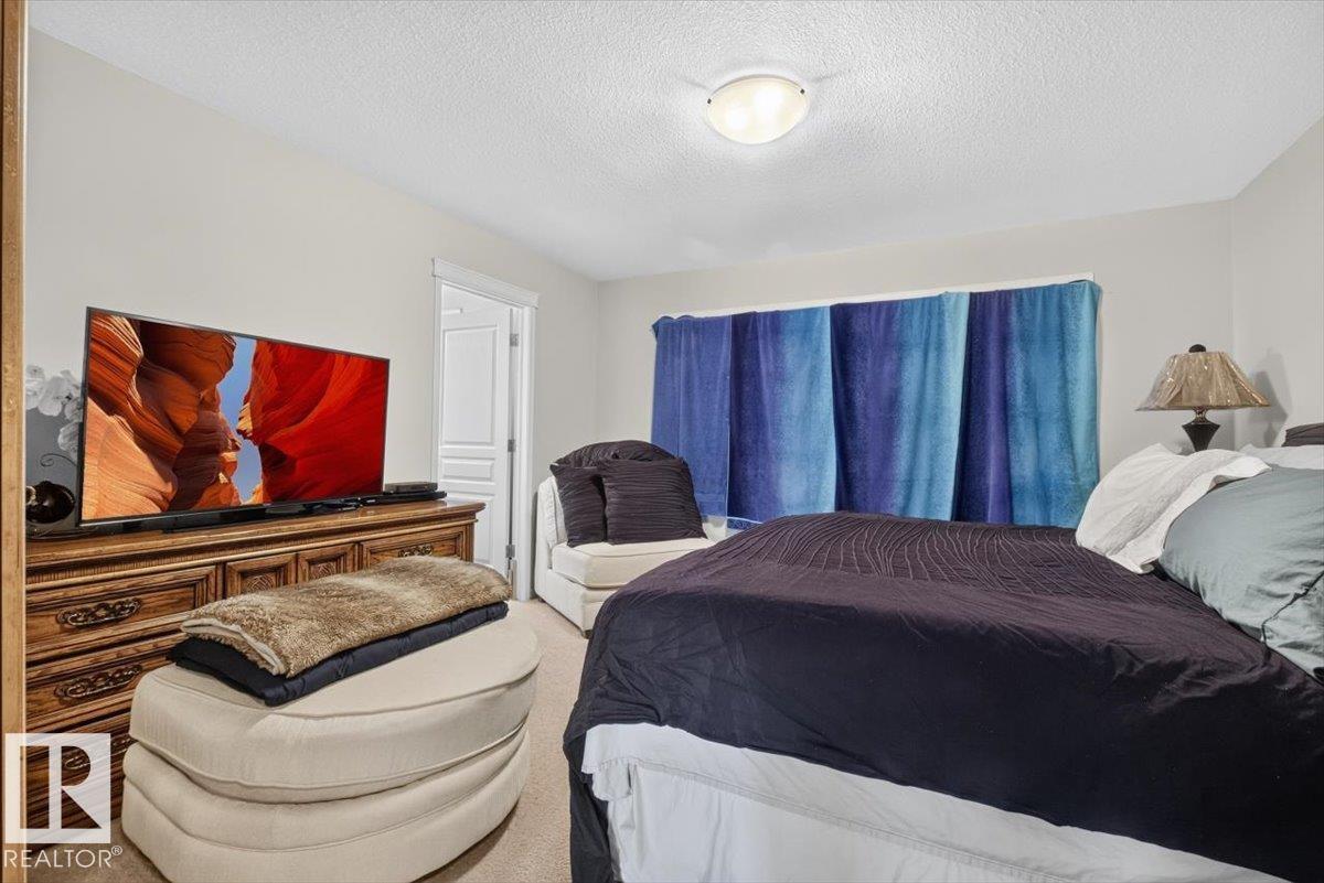 74 EVERITT DR N - 39