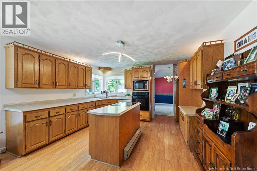 5 ROXBOROUGH Court - 10