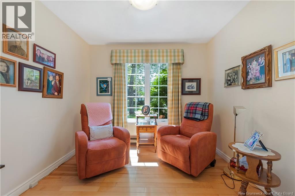5 ROXBOROUGH Court - Image 15