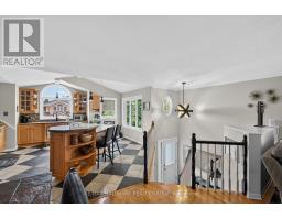 139 CASTLE GLEN CRESCENT — photo 2