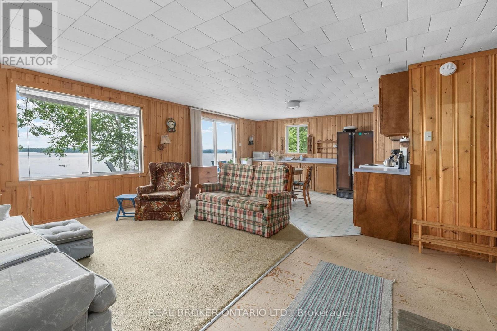 351 LEAVOY LANE - 10