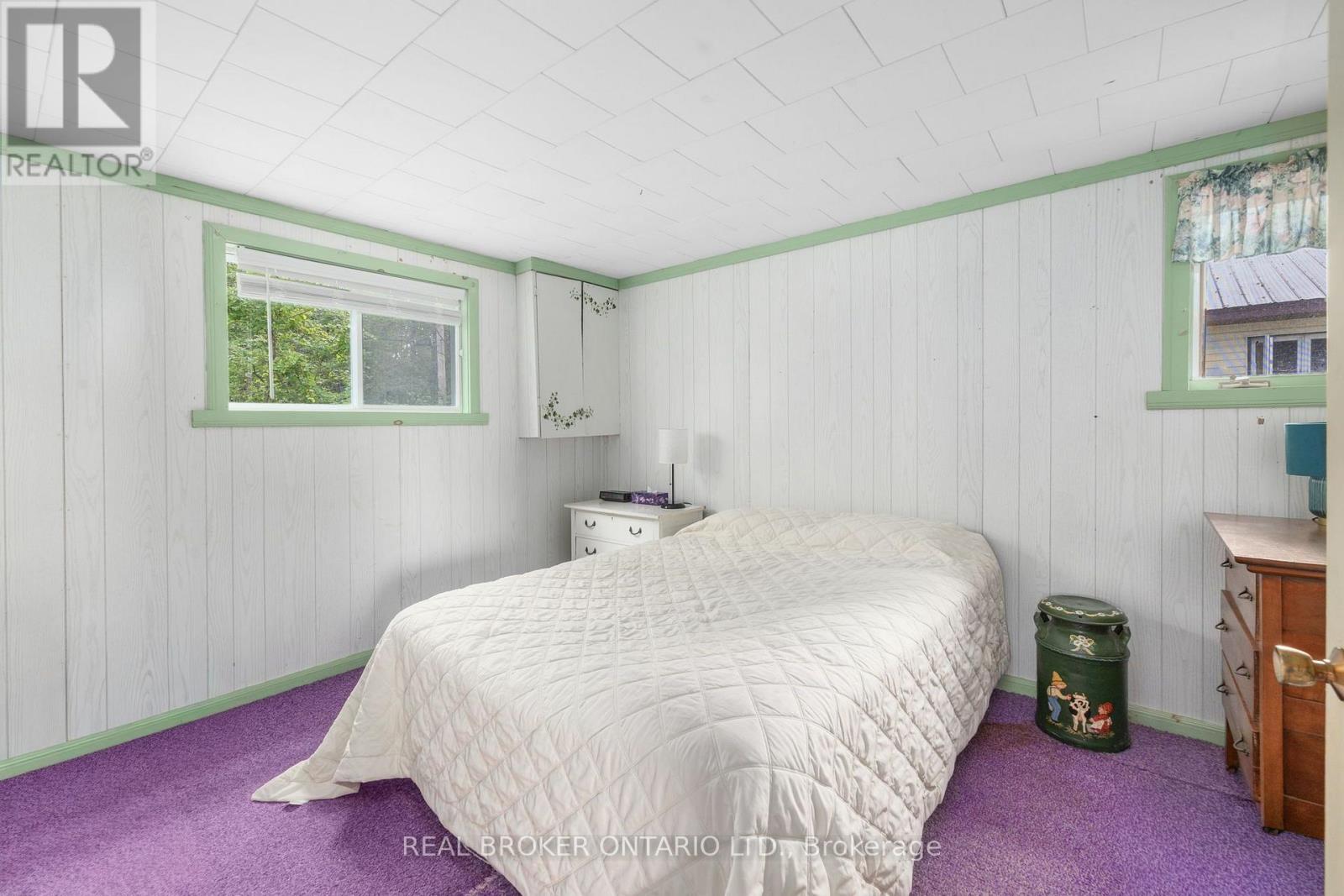 351 LEAVOY LANE - 16