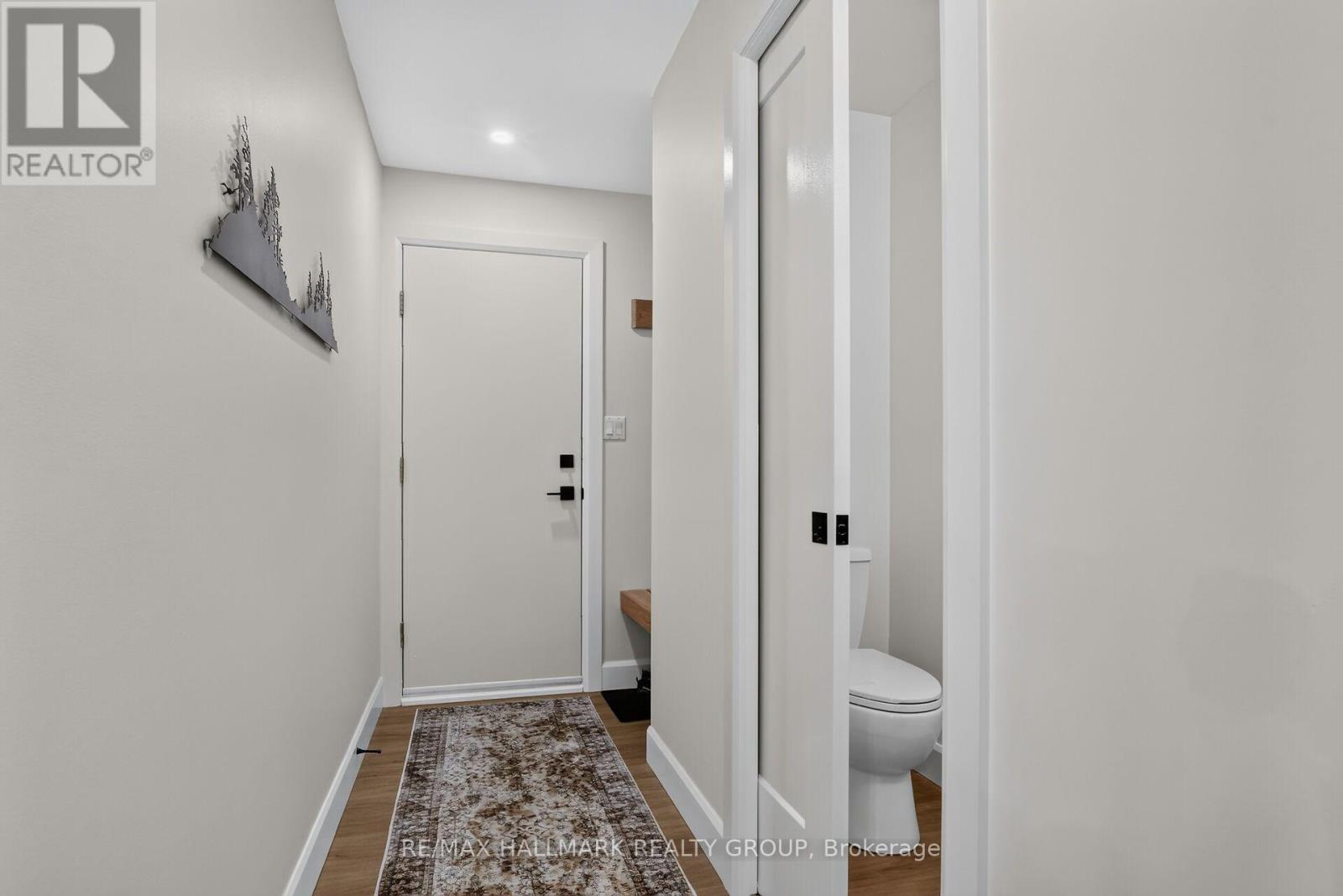 21 DELAMERE DRIVE - 26