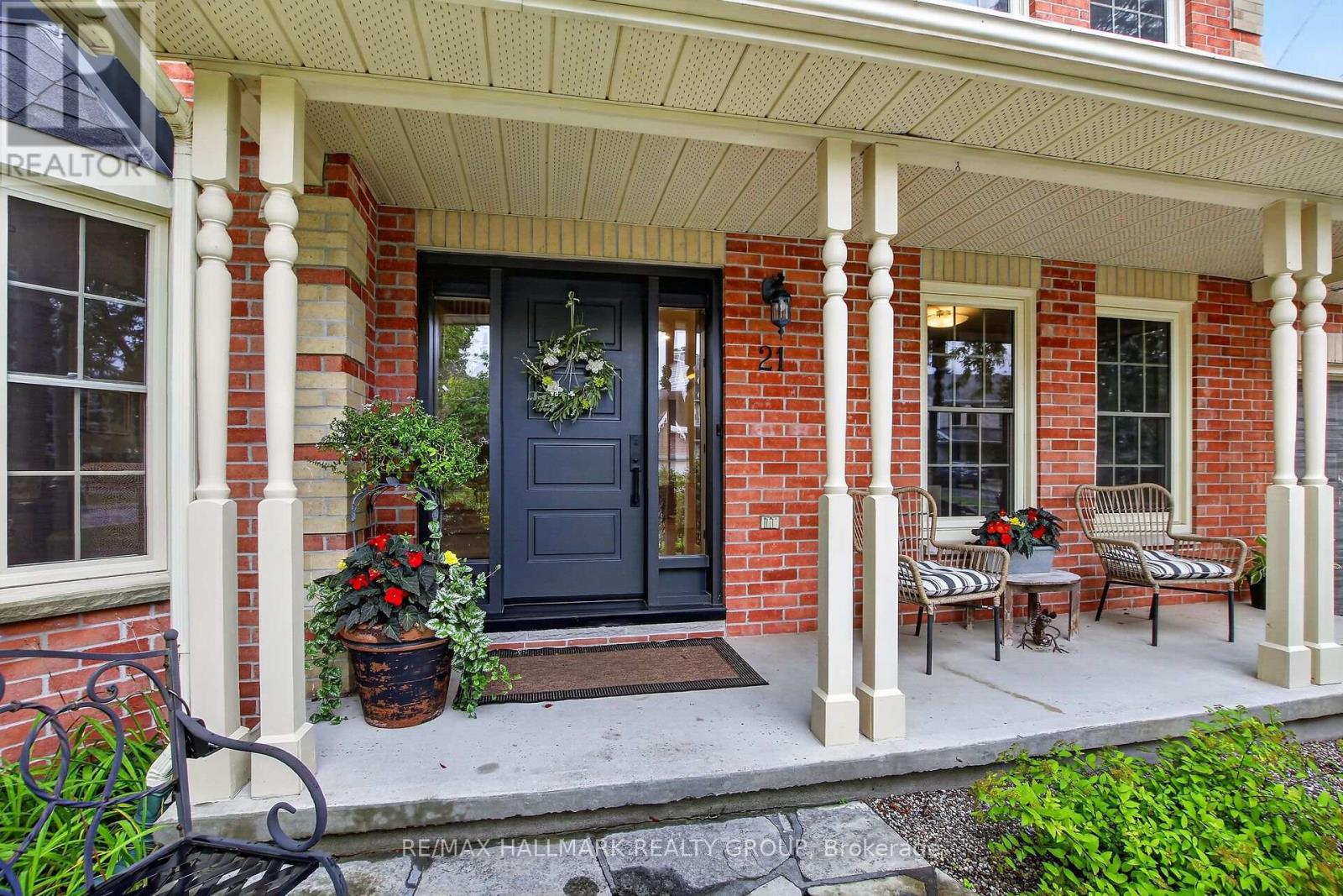 21 DELAMERE DRIVE - 4