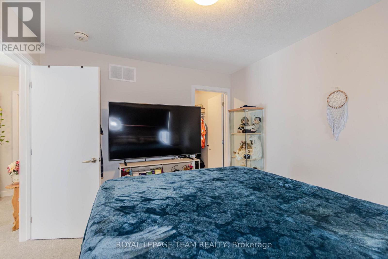 408 EPOCH STREET - Image 34
