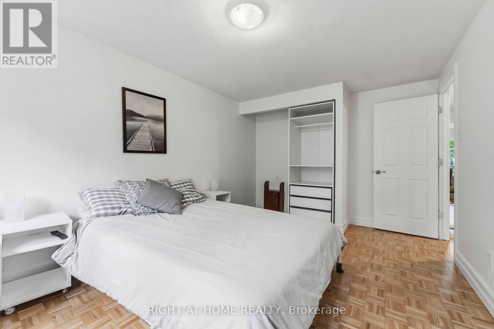 73 HOBART CRESCENT - Image 16