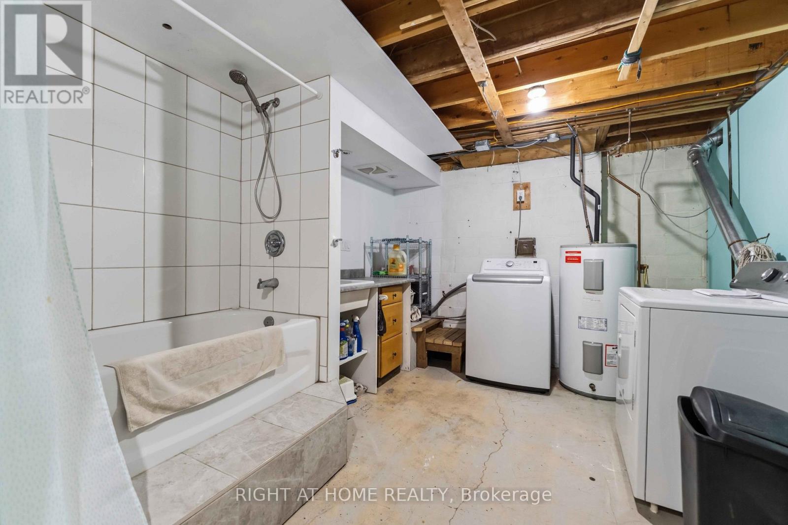 73 HOBART CRESCENT - Image 24