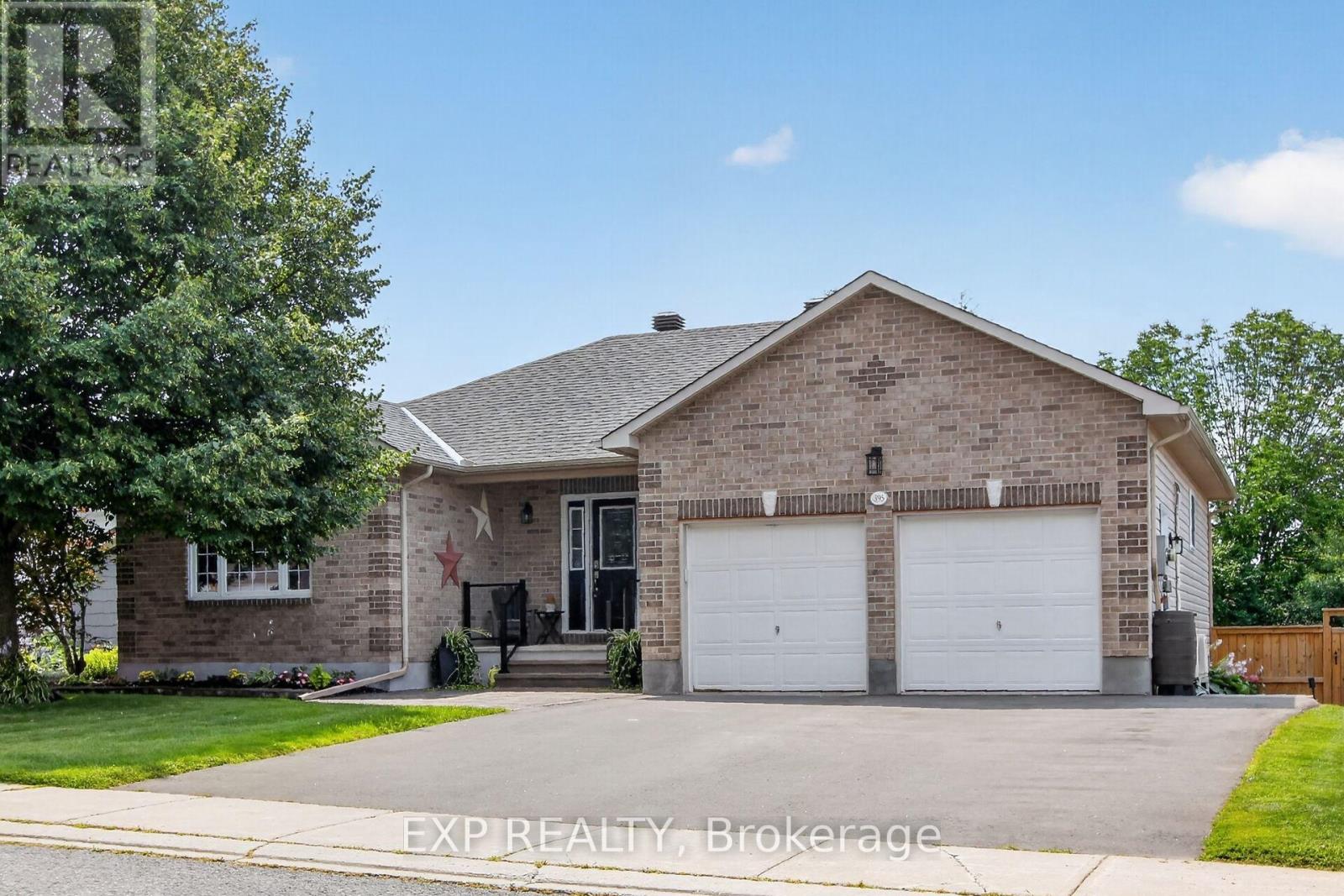 395 JAMIESON STREET - 1