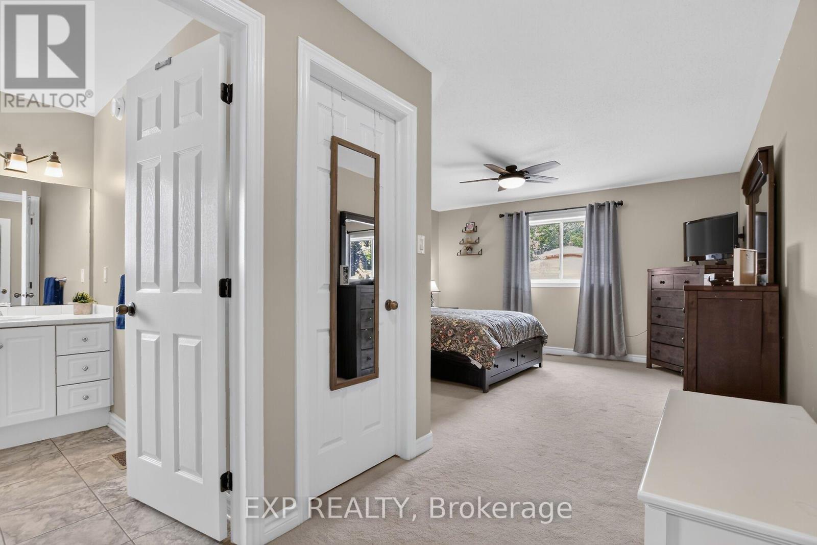 395 JAMIESON STREET - 13