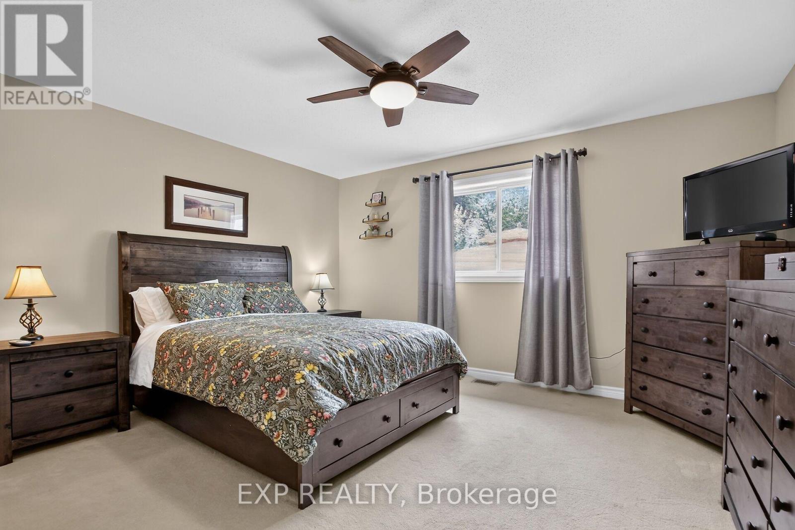 395 JAMIESON STREET - Image 15