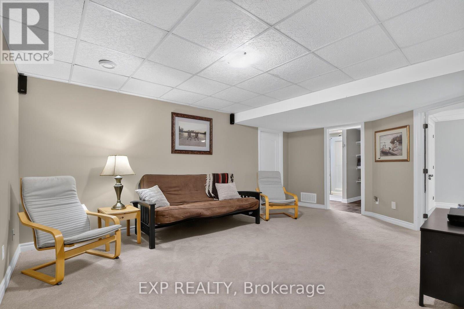395 JAMIESON STREET - Image 25