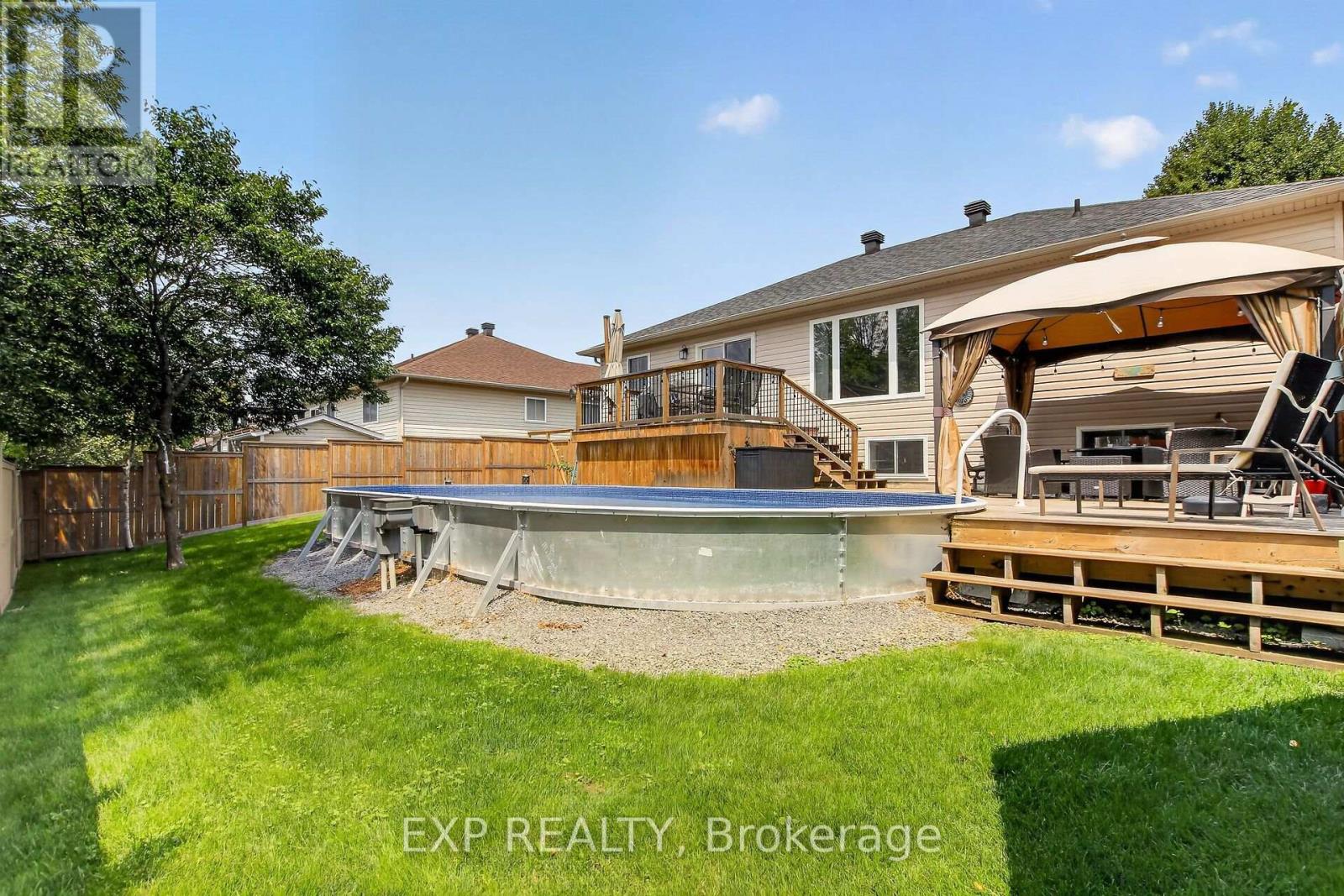 395 JAMIESON STREET - 35