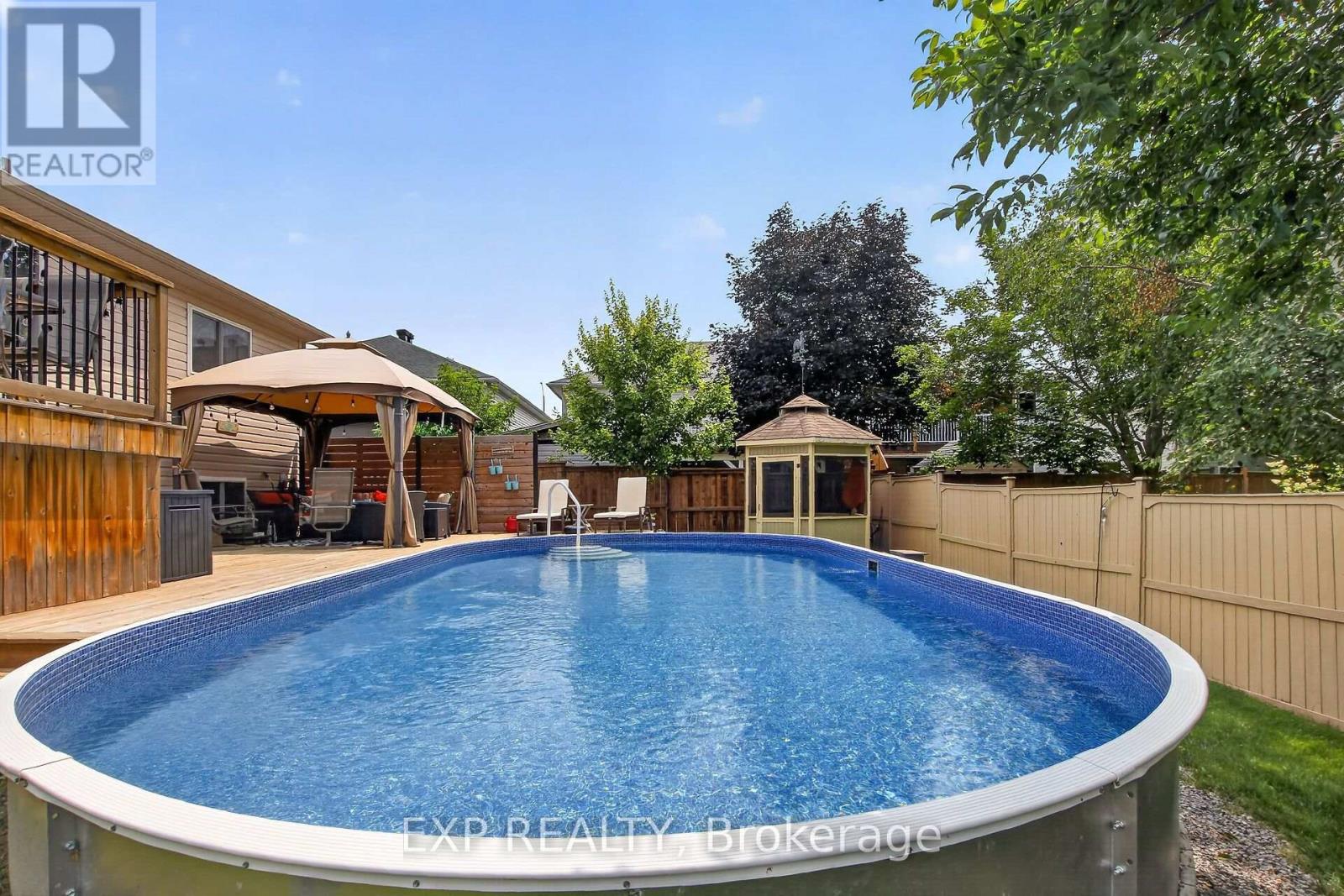 395 JAMIESON STREET - Image 36