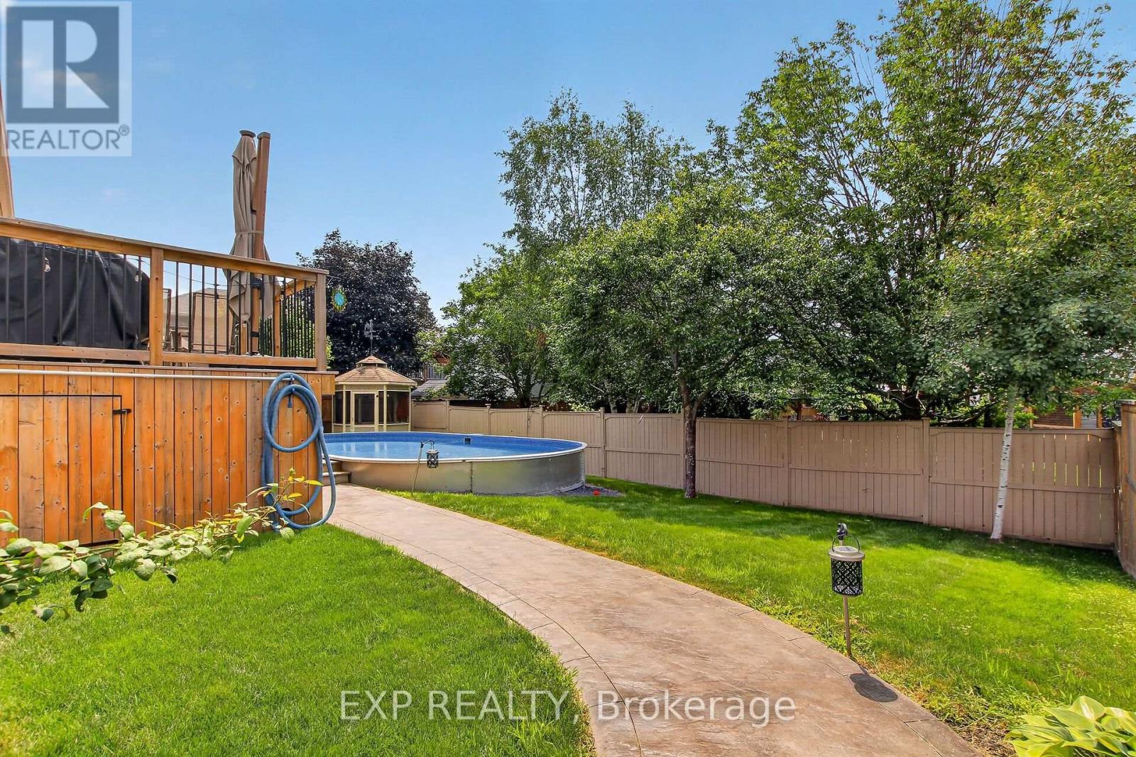 395 JAMIESON STREET - Image 38