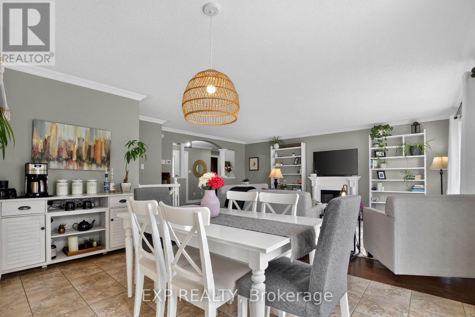 395 JAMIESON STREET - Image 7