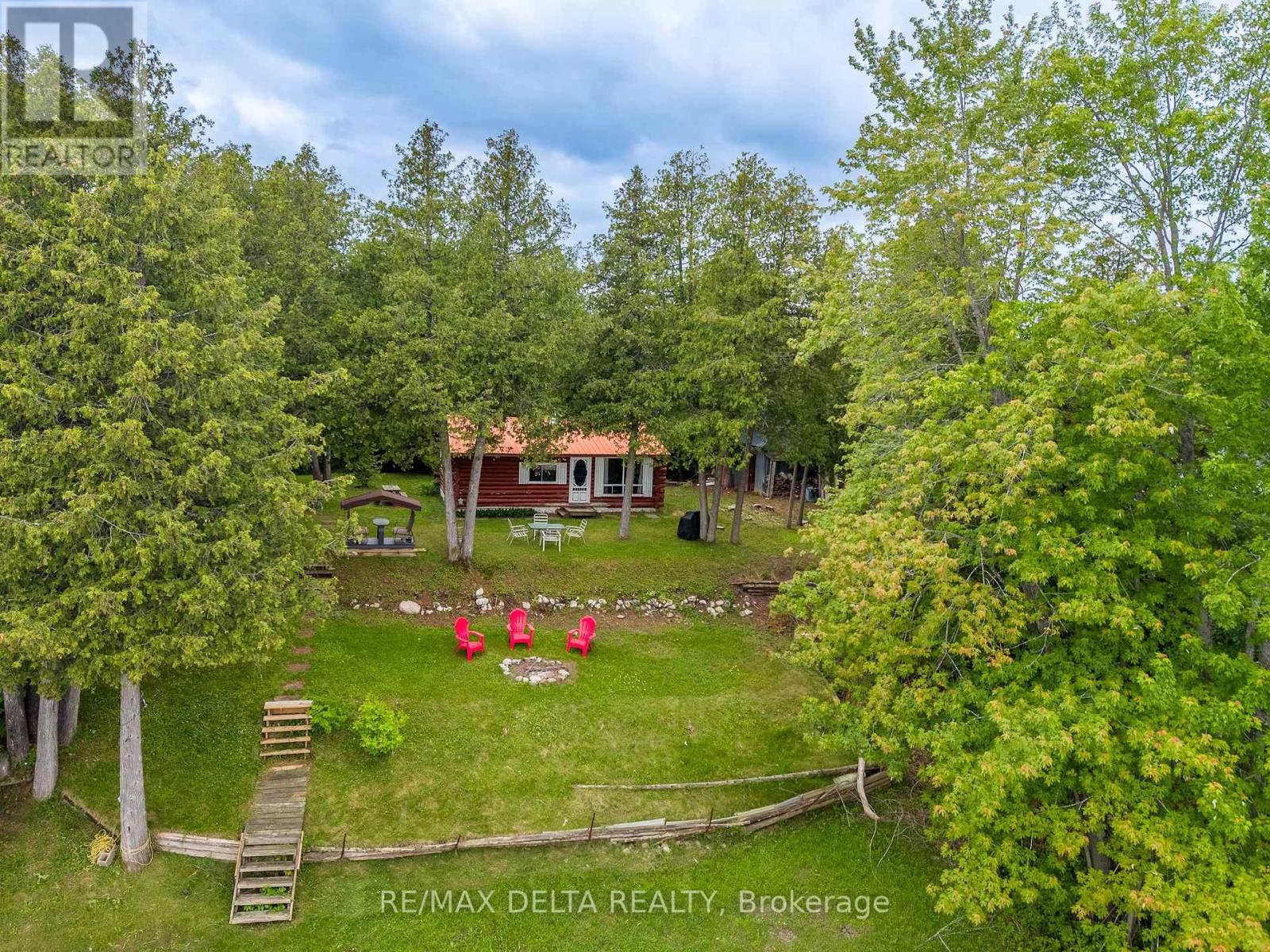 48 CROSBY TRAIL - 1