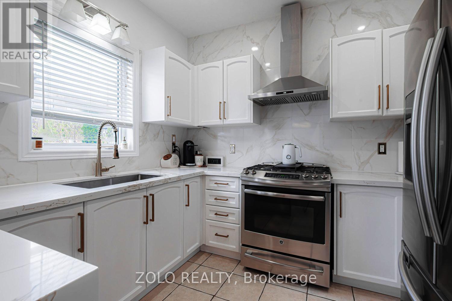 1911 SWAN STREET - 12