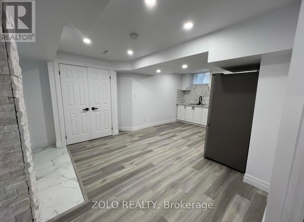 1911 SWAN STREET - 42