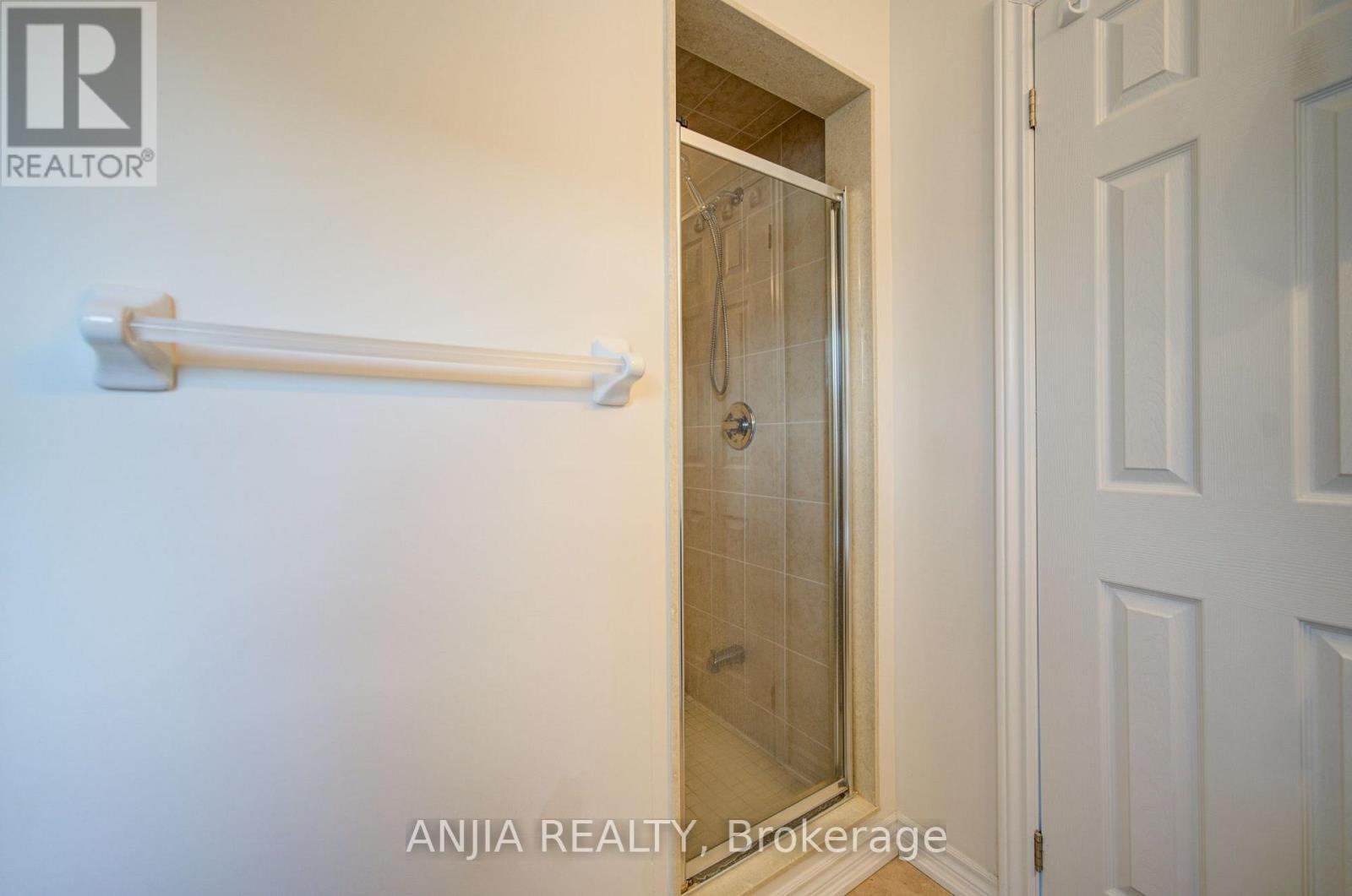 92 CAROLINA ROSE CRESCENT - 35