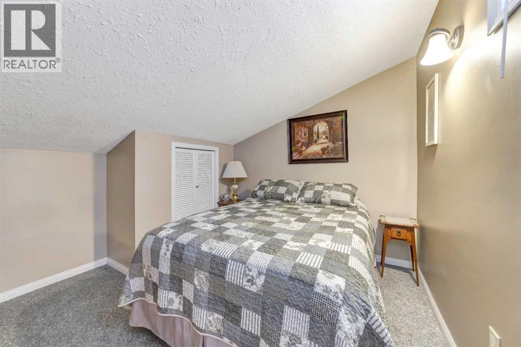 525 + 521 Graeme Road - 32