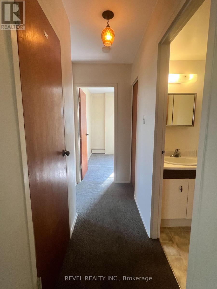 #407 359 GENEVA STREET S - 24