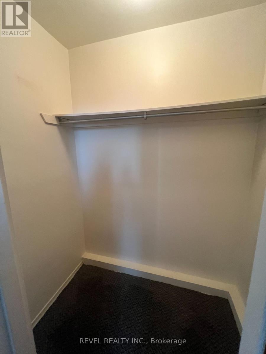 #407 359 GENEVA STREET S - 32