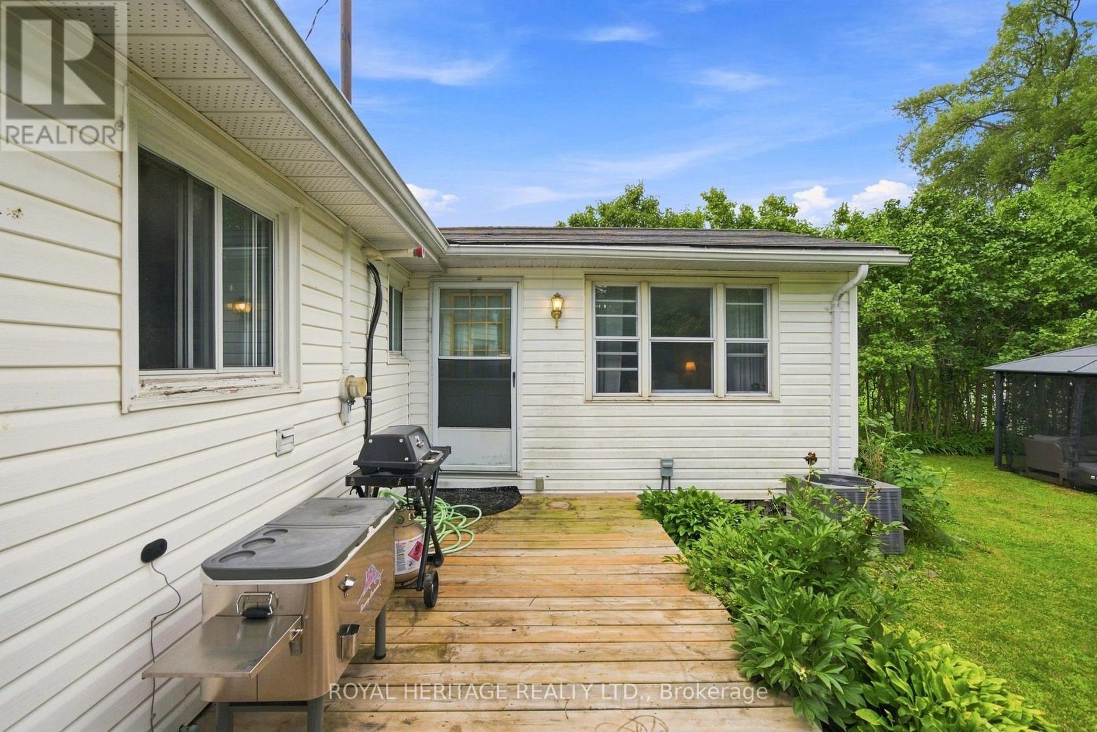 44 DIVISION STREET - 35
