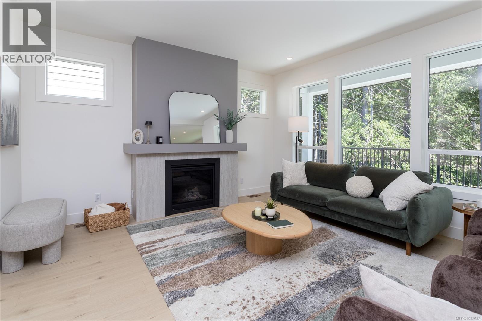 2168 Bellflower Dr - 4