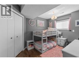 Bedroom - 1035 Elwyn Road, Kelowna, BC V1X1P5 Photo 10