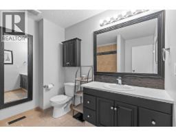1035 Elwyn Road, Kelowna, BC V1X1P5 Photo 14