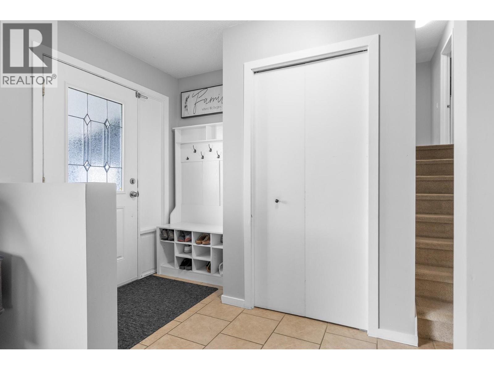  1035 Elwyn Road, Kelowna