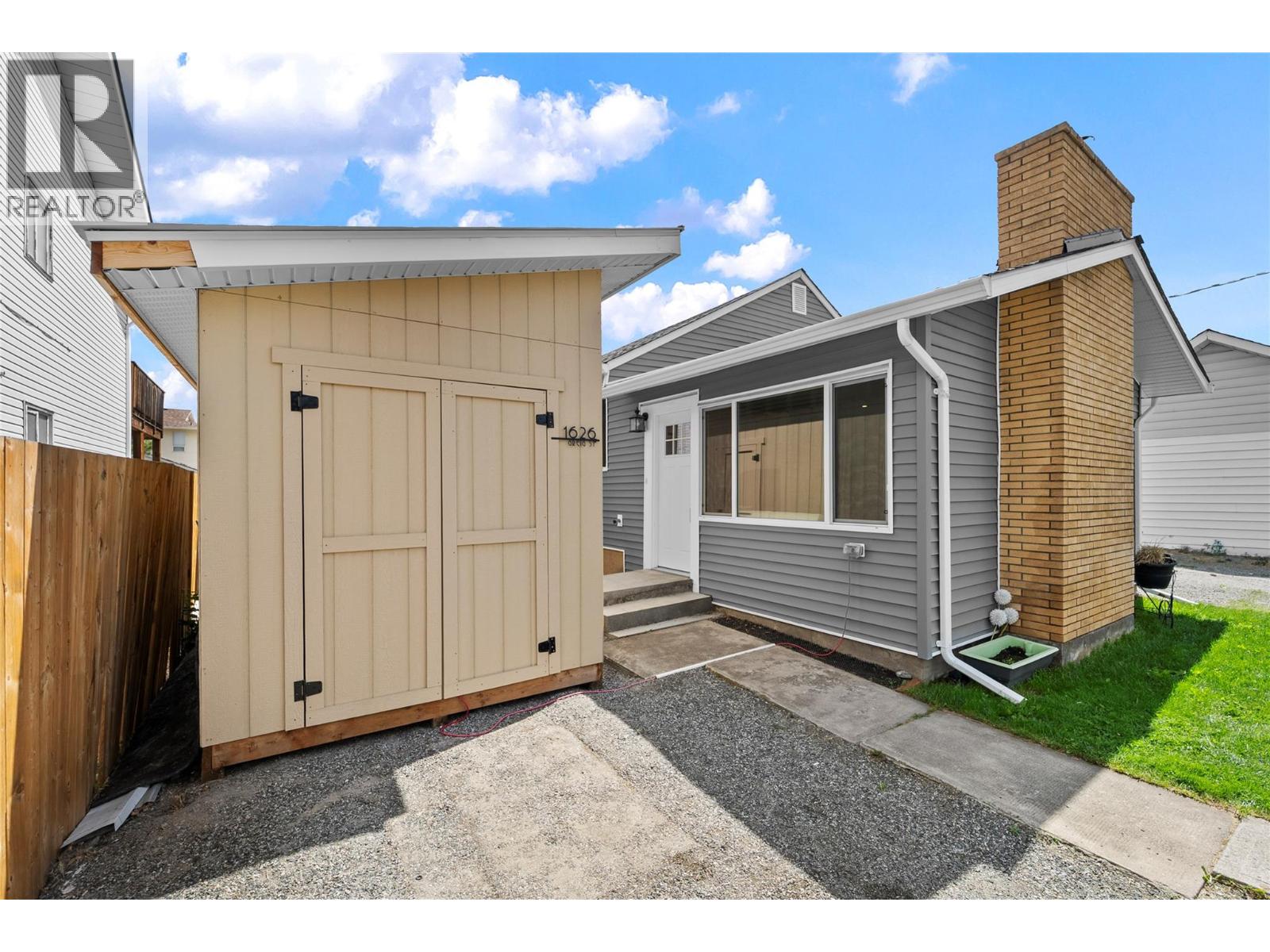 1626 GREIG Street - 3
