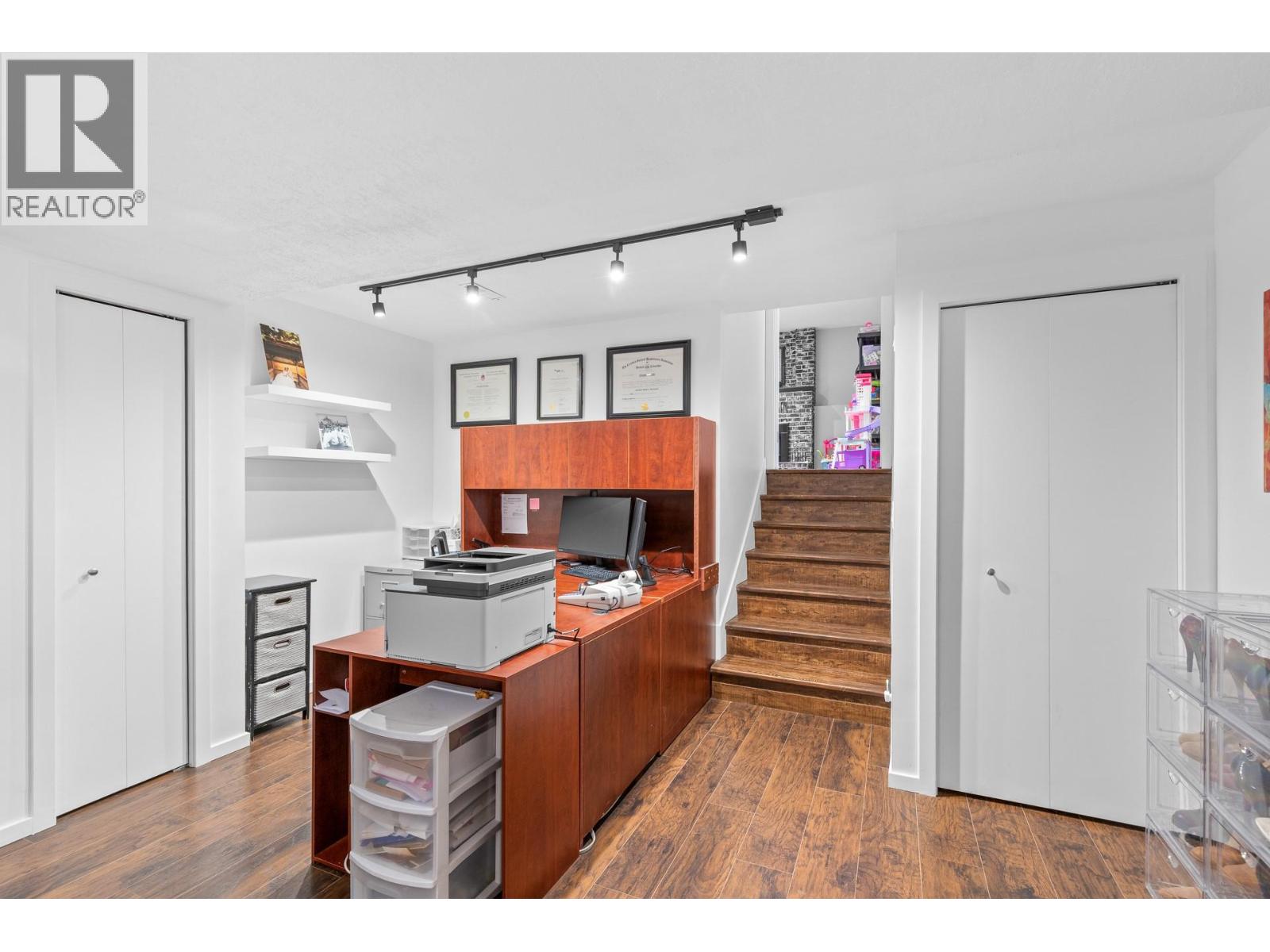  1035 Elwyn Road, Kelowna